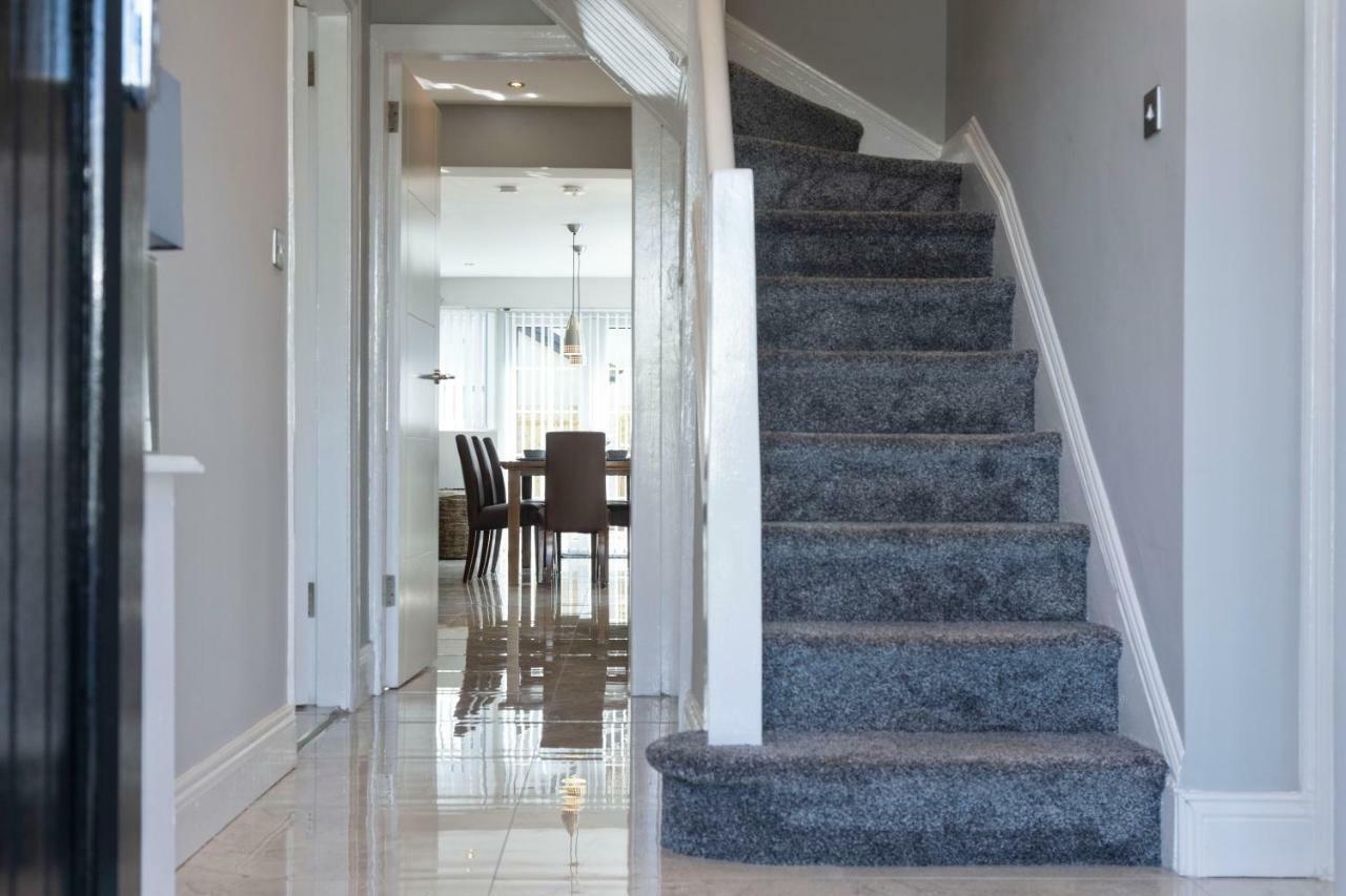 Chestnut House, Beautiful, spacious&comfortable Belfast Extérieur photo