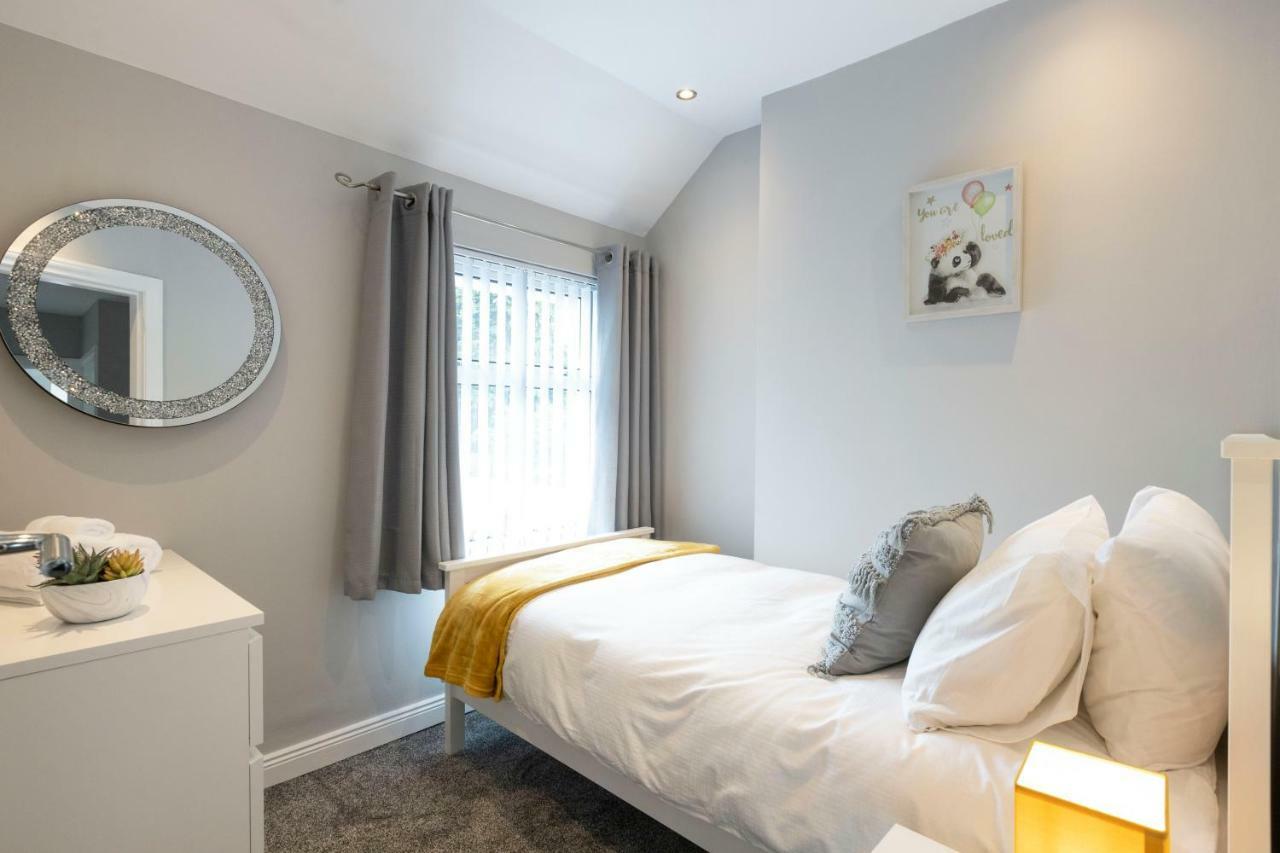Chestnut House, Beautiful, spacious&comfortable Belfast Extérieur photo